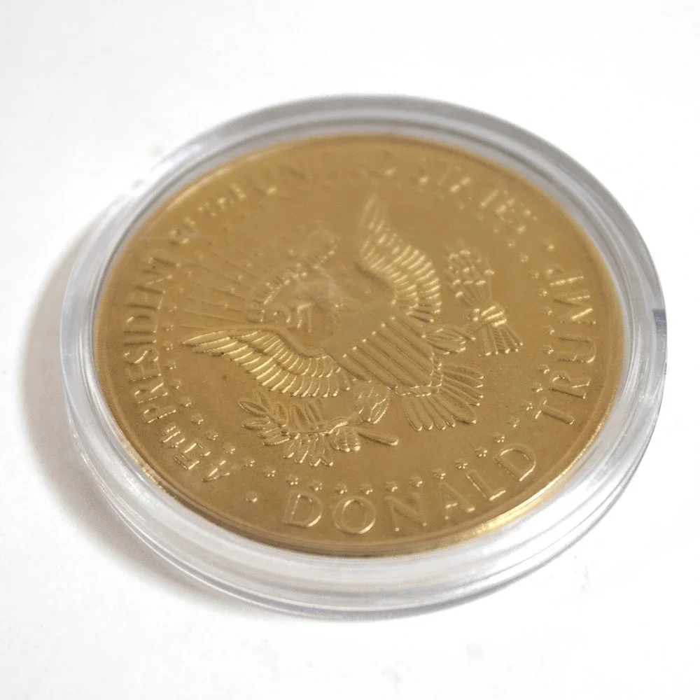 Donald Trump Coin 2020 - Gold Plated Collectible Coin, Protective Case Included